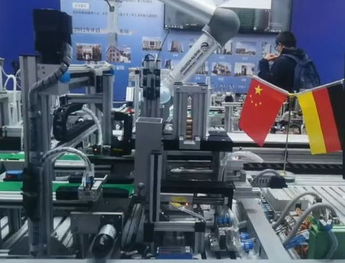 视频 智慧工厂实训系统 将生产线 搬进 教室